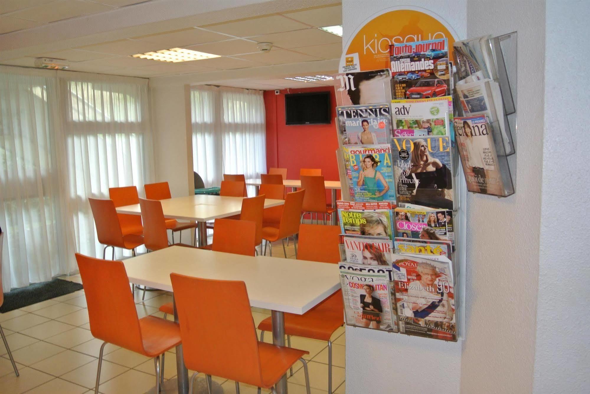 Premiere Classe Lyon Sud - Chasse Sur Rhone Exterior foto
